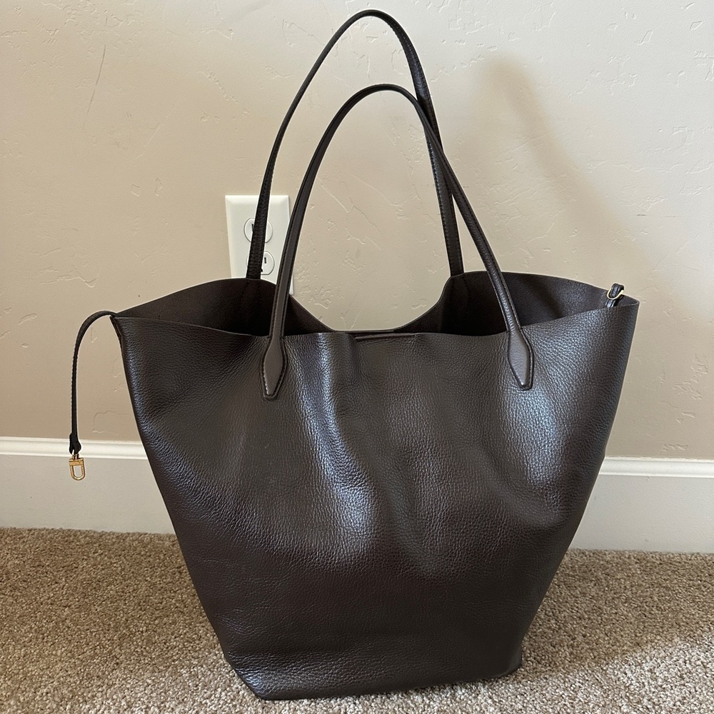 Madewell Oversized Shopper tote in dark carob